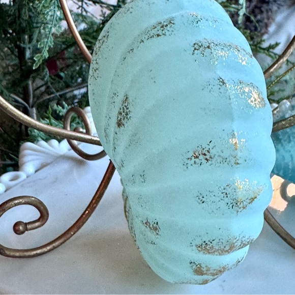 NEW! Beach Christmas Hand Blown Glass Aqua Nautilus Seashell Ornament - Picture 5 of 8